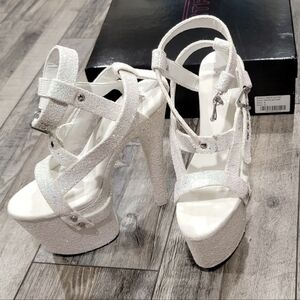 YRU Xtra X - White Glitter